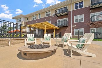 Outdoor firepit
